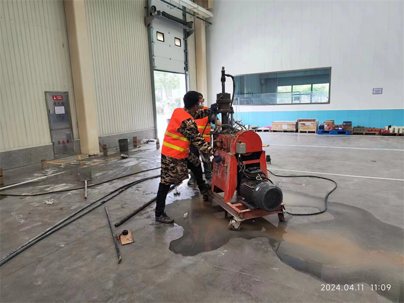 张店厂房地面下沉塌陷注浆加固施工